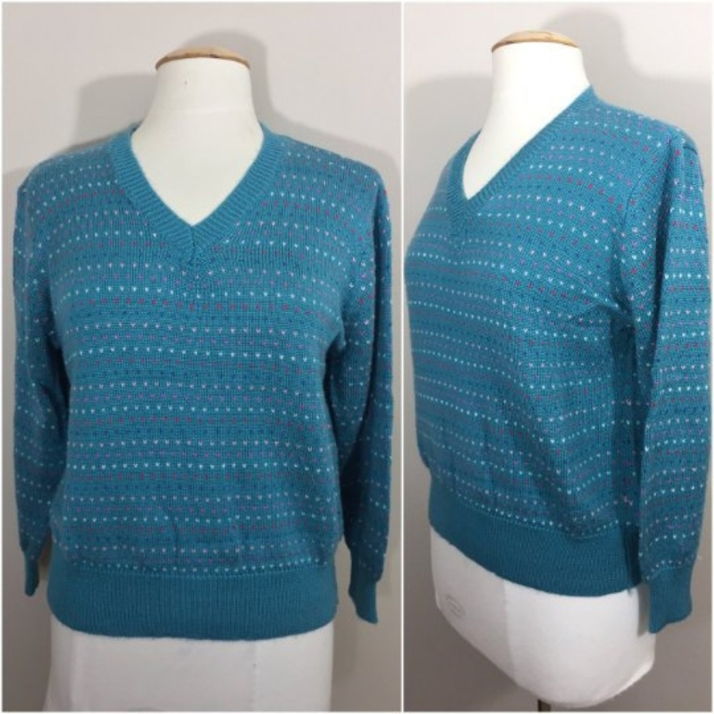 Turquoise Sweater with Heart Print // E.V. LTD Blu